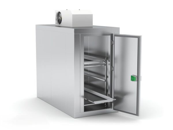 Interior de la cámara mortuoria PC21 con bandejas de acero inoxidable AISI 304 y sistema de riel deslizante