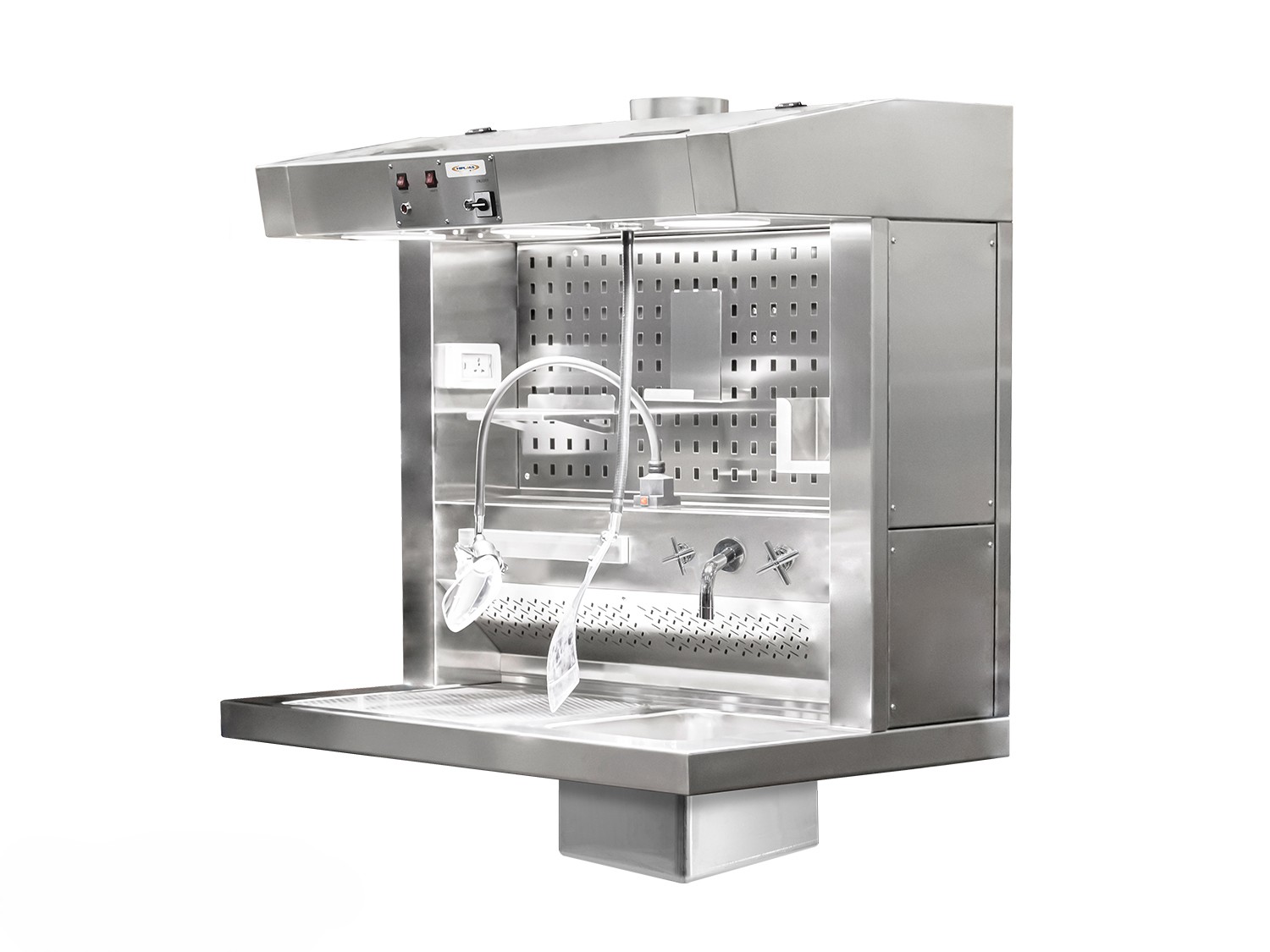 Vista frontal de la estación de tallado fija EVO120SFBT instalada sobre mesa.