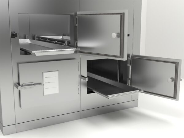 Vista frontal del modelo KC42 con cuatro compartimentos independientes y acabado en acero blanco.